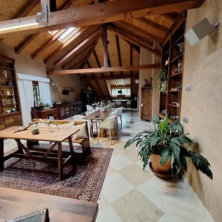 Vallarom Alloggio per agriturismo *